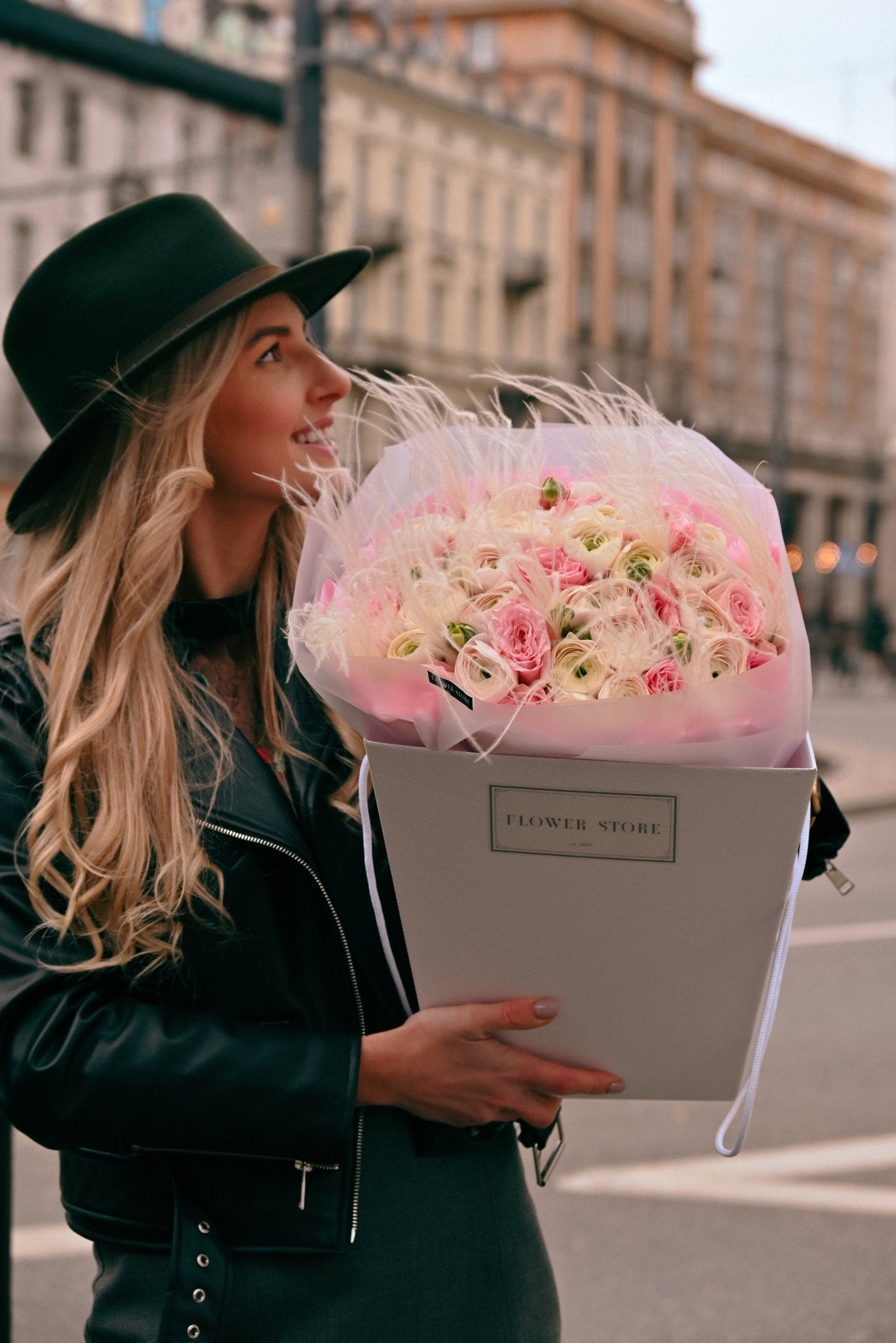 Bukiet z Jaskrów i Róży Pink Ohara - kwiaty Flower Store Warszawa