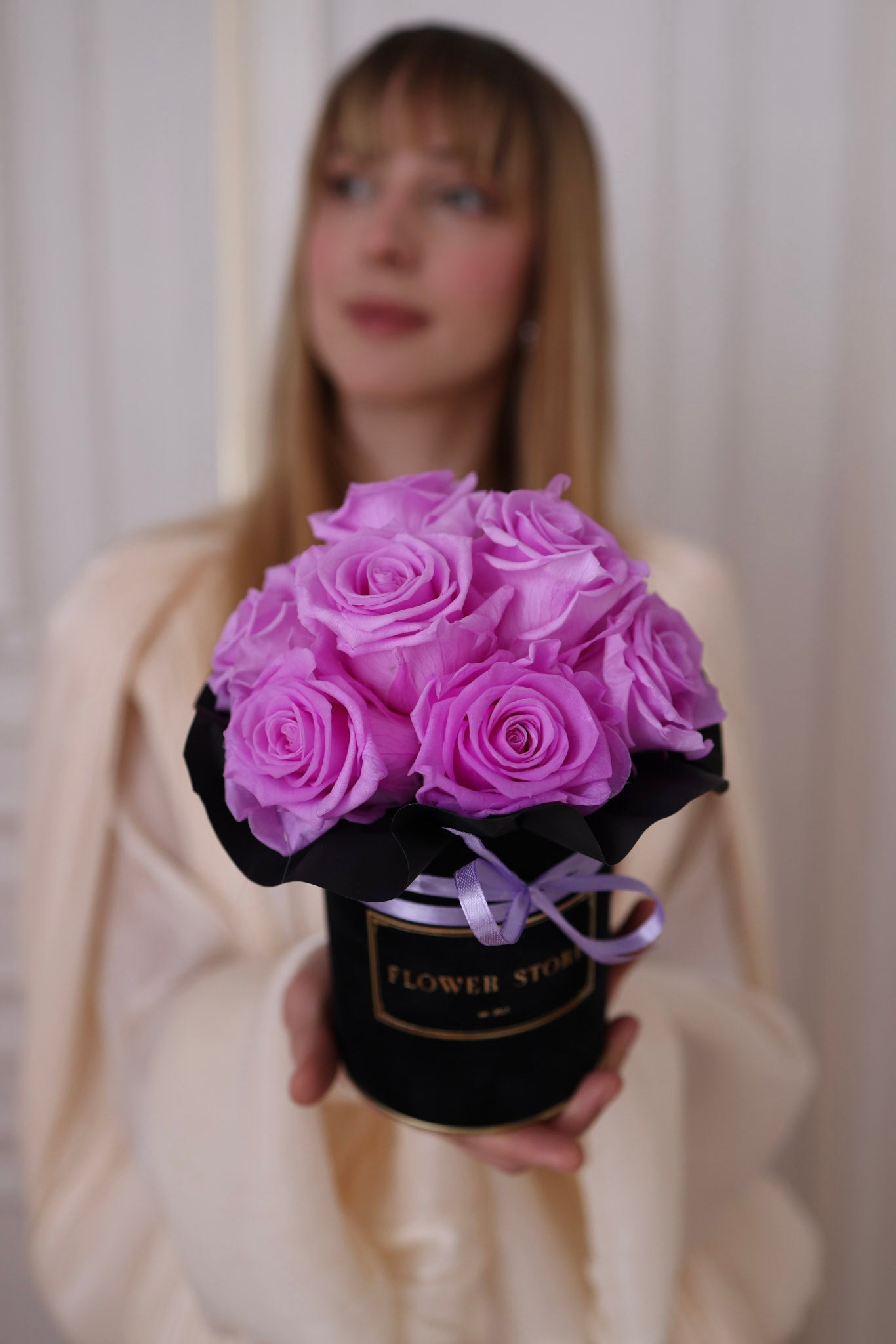 Flowerbox Wieczne Liliowe Róże „Lawendowa elegancja” - kwiaty Flower Store Warszawa