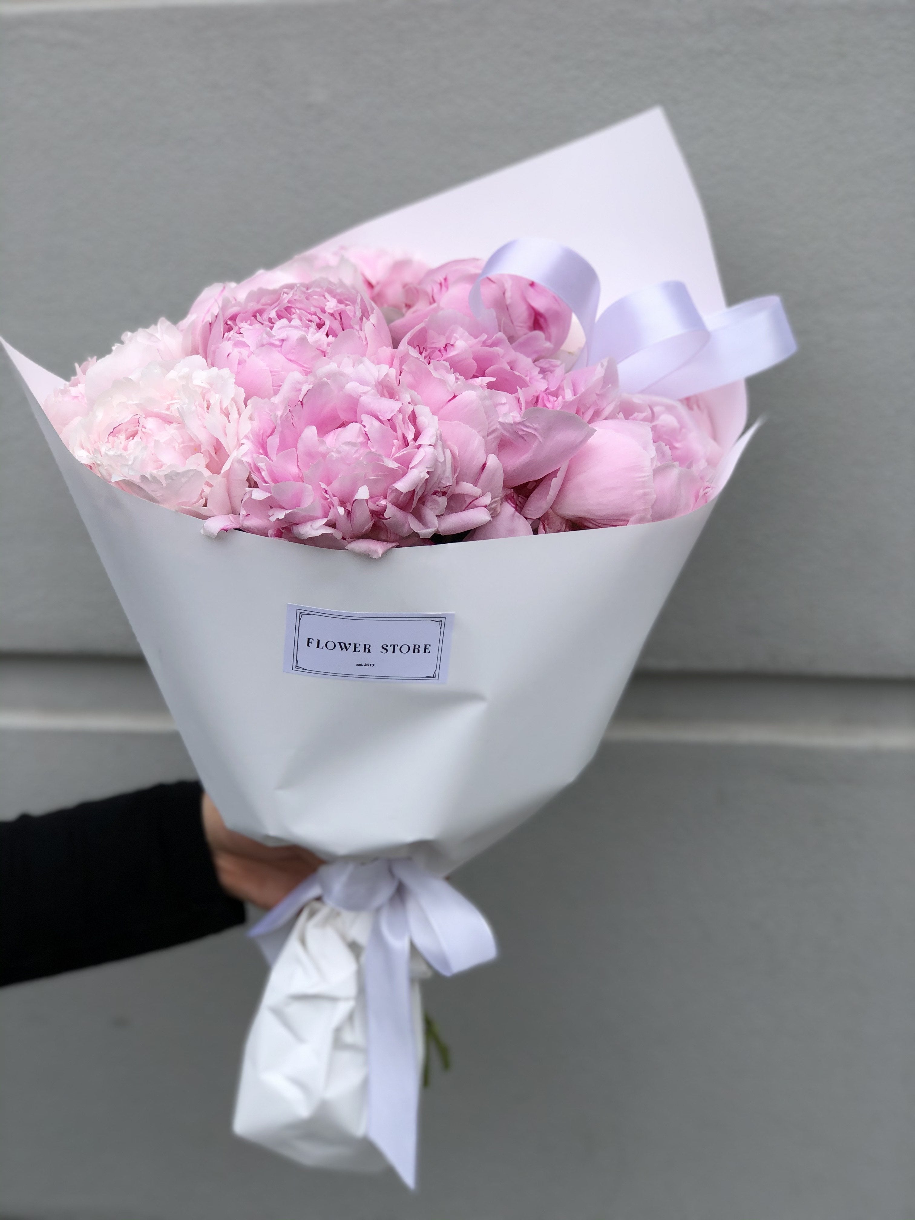 Bukiet piwonie różowe kwiaty żywe z dostawą