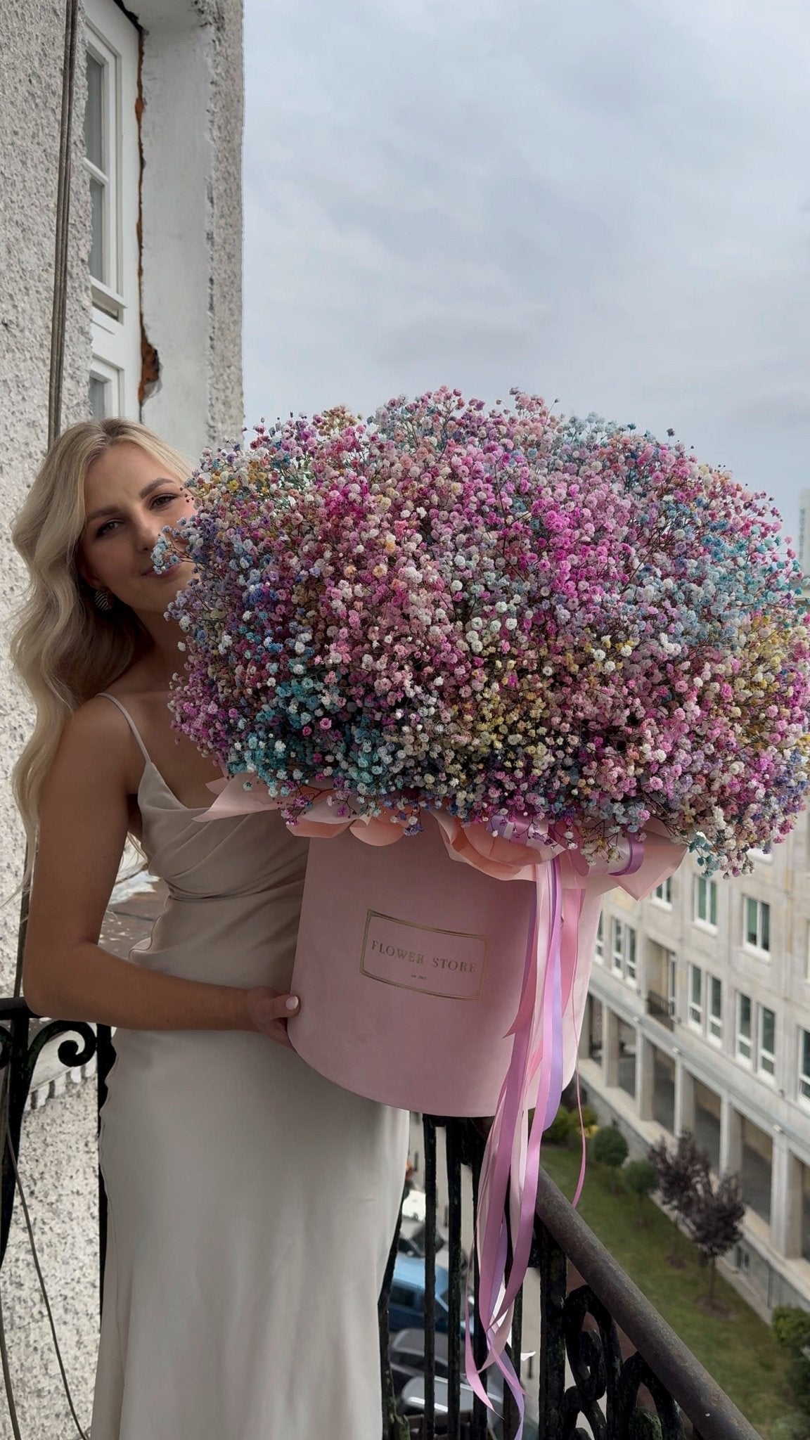 10 powodów, dla których warto wybrać flowerbox zamiast tradycyjnego bukietu - Flower Store