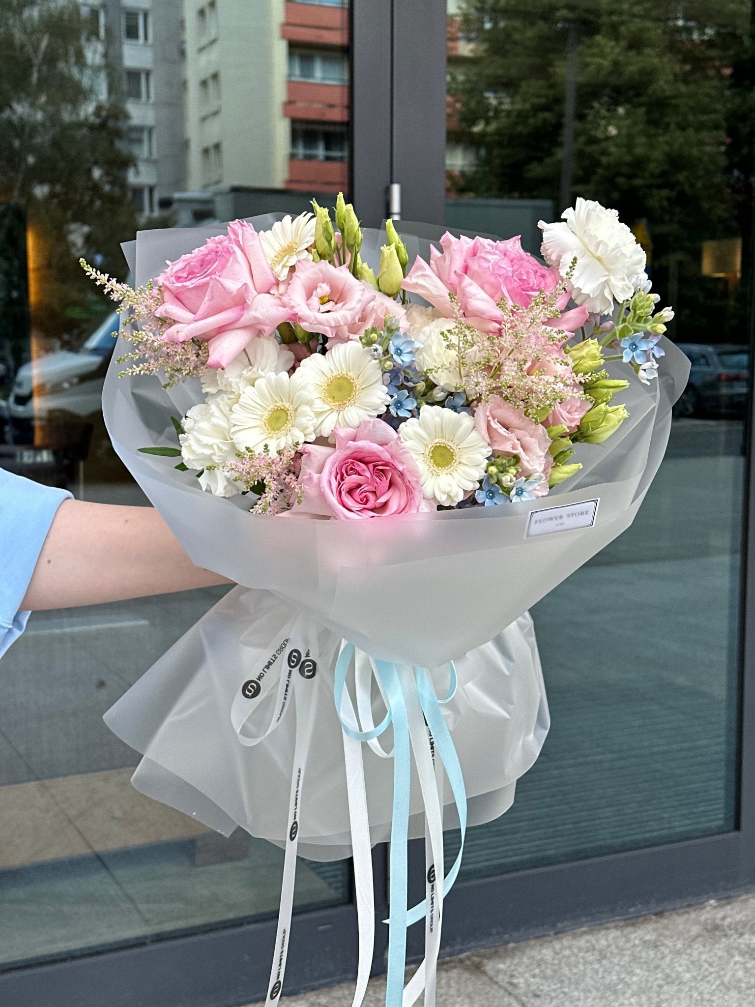🌿 Kwiaty przyszłości – jakie bukiety zobaczymy w 2030 roku? - Flower Store