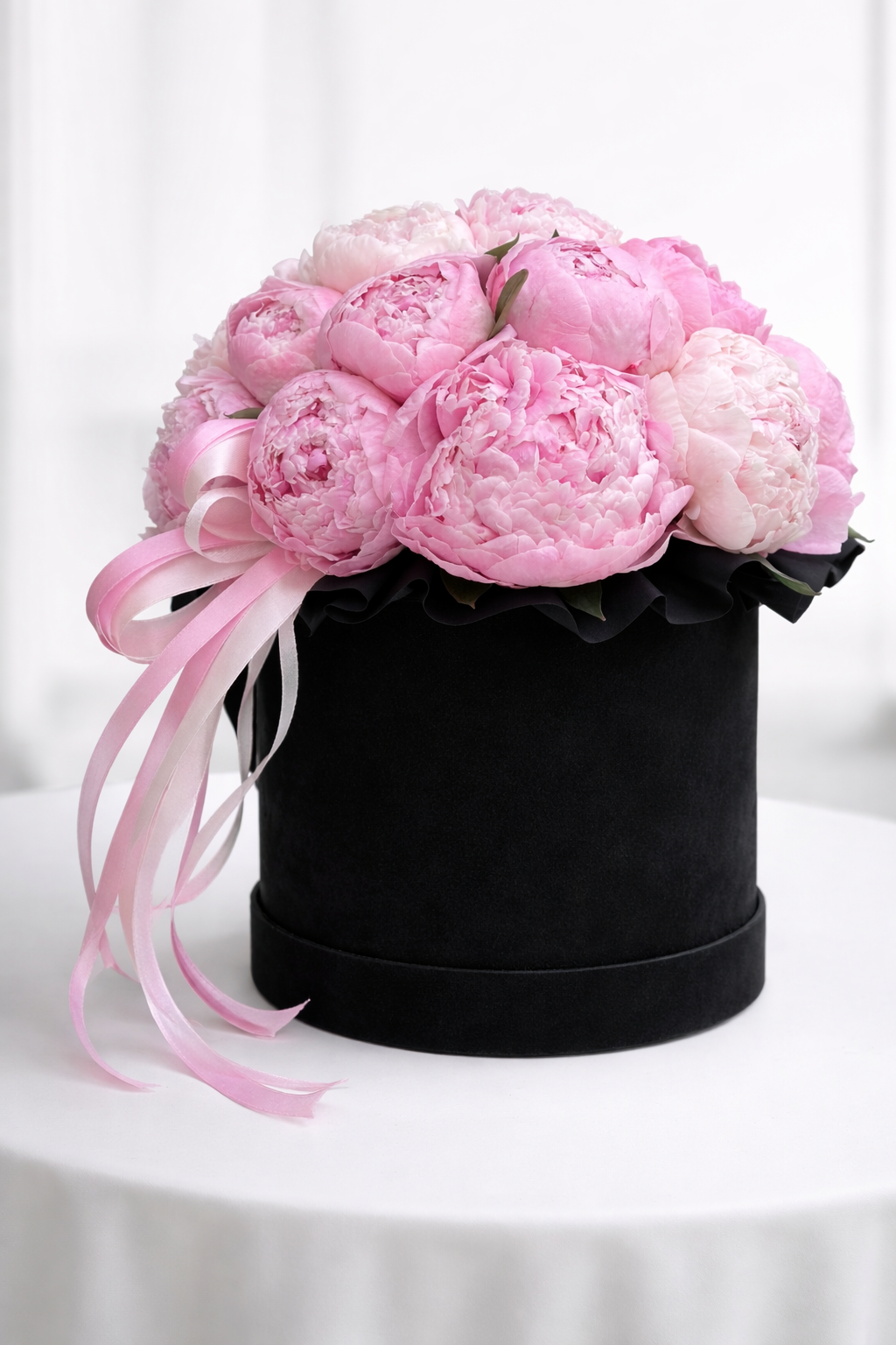 Flowerbox z Piwoniami w Czarnym Pudełku