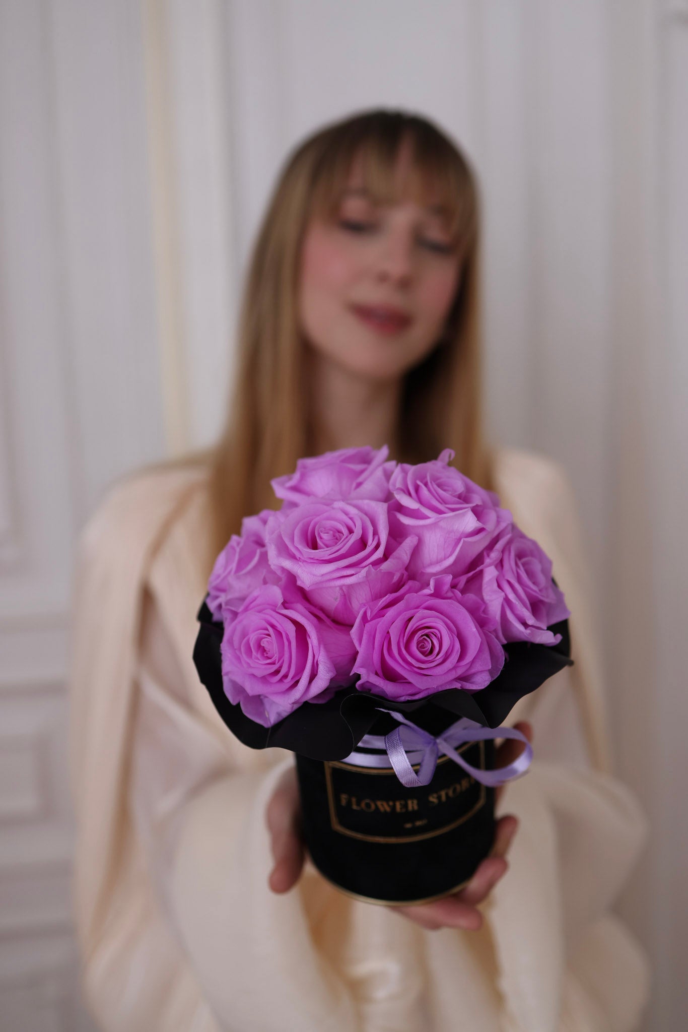 Flowerbox Wieczne Liliowe Róże „Lawendowa elegancja” - kwiaty Flower Store Warszawa