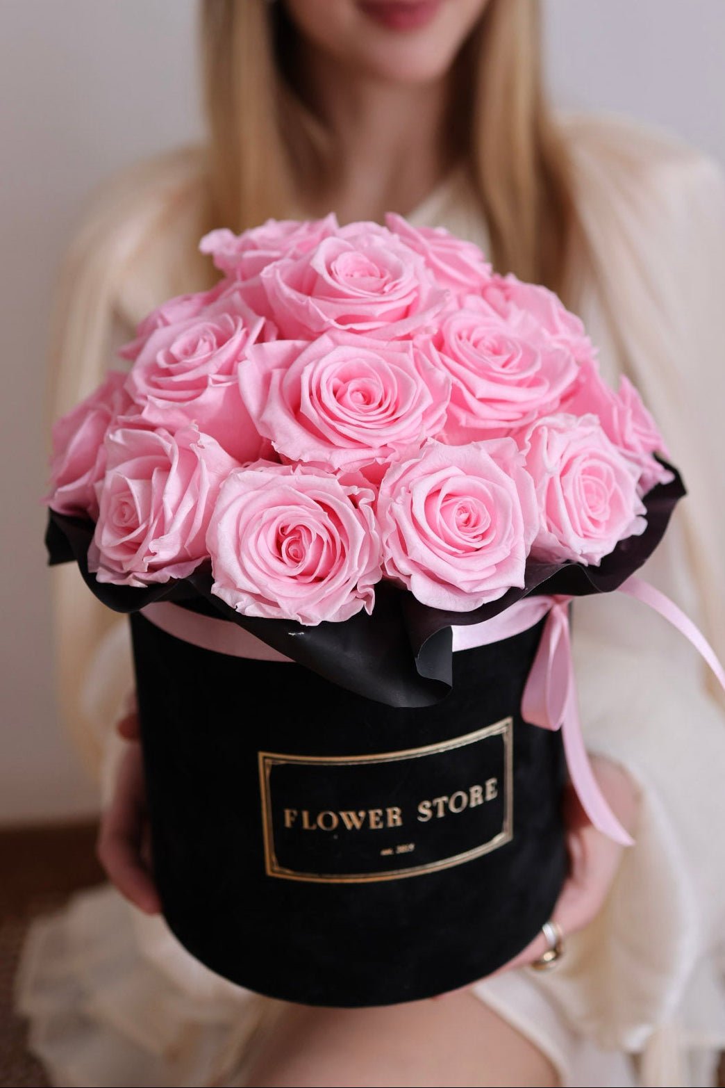 Flowerbox Wieczne Różowe Róże „Velvet Blush” - kwiaty Flower Store Warszawa