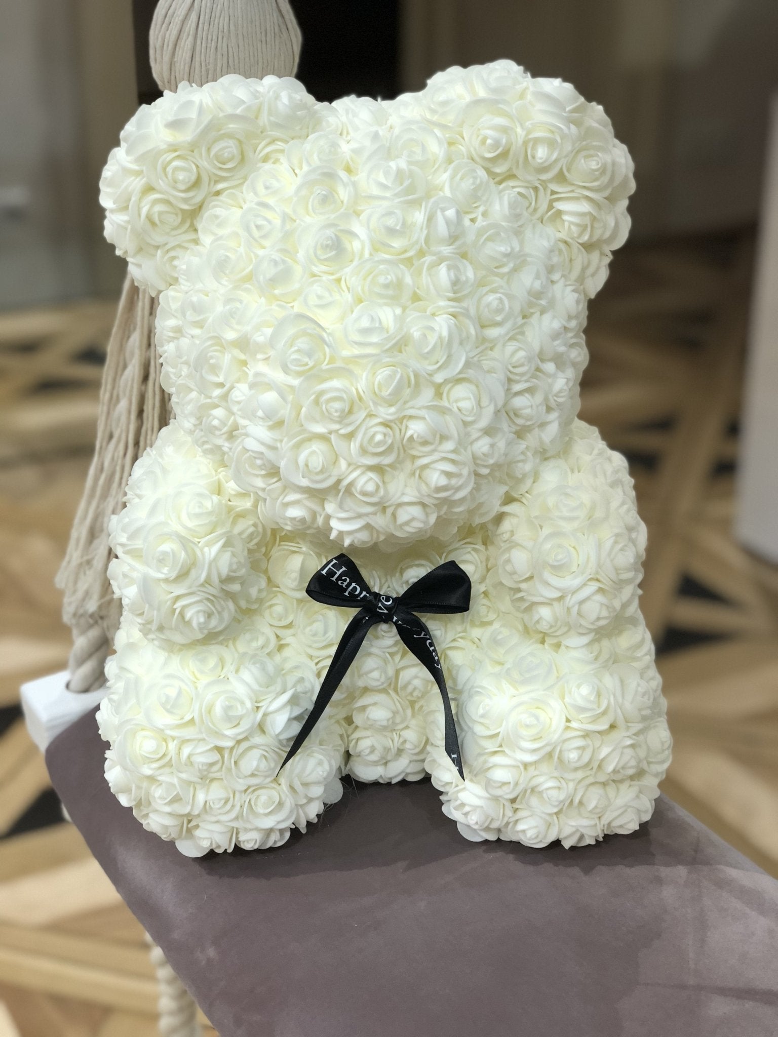 Jasny Kremowy Kwiatowy Miś - kwiaty Flower Store Warszawa